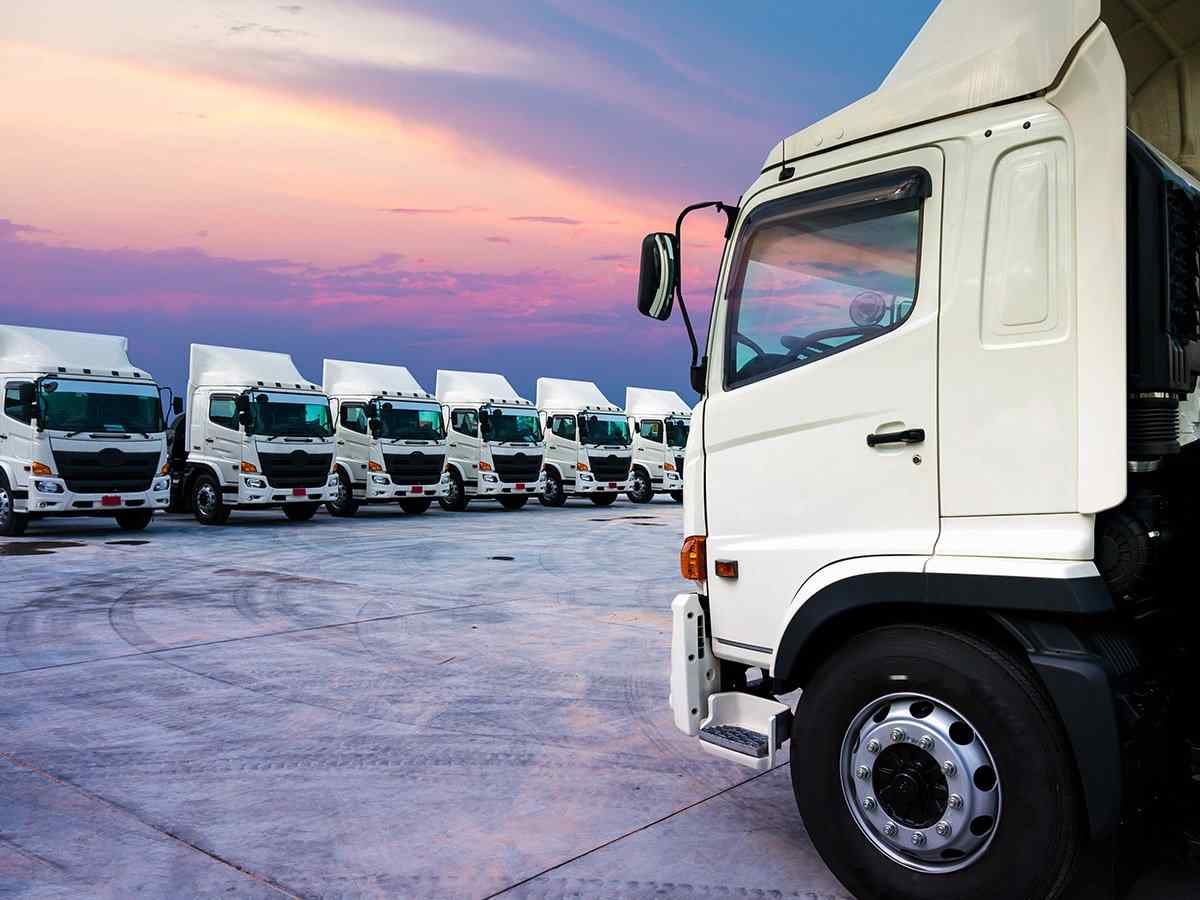 https://new.ac-lines.com/wp-content/uploads/2017/08/inner_big_trucks_02.jpg