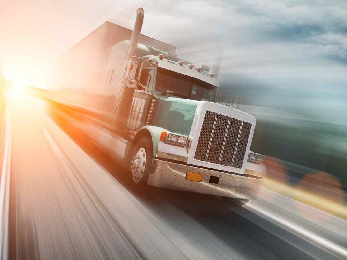 https://new.ac-lines.com/wp-content/uploads/2017/08/inner_big_trucks_08.jpg